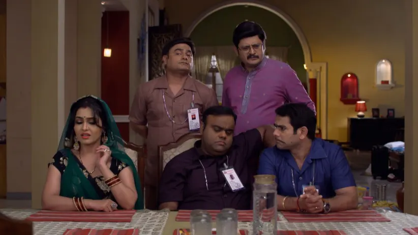 Ammaji thrashes Vibhuti - Bhabi Ji Ghar Par Hai