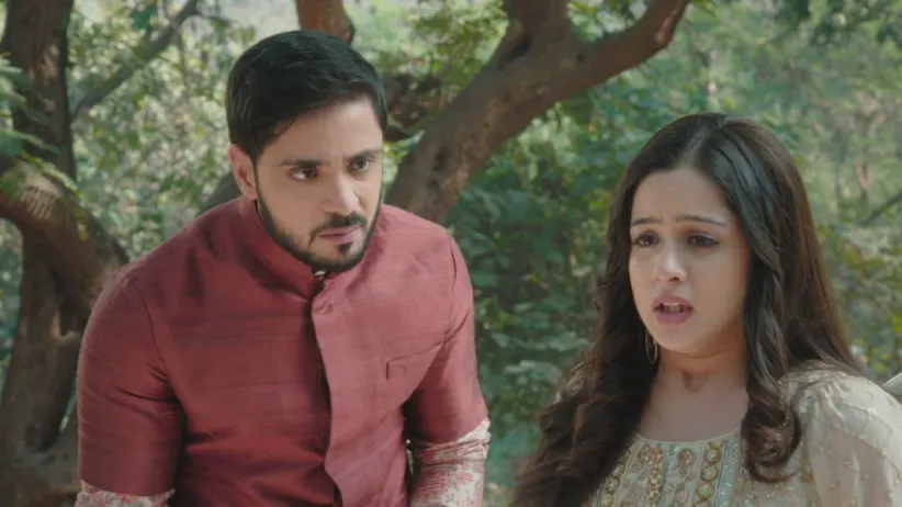 A Terrified Zara Escapes With the Kids - Ishq Subhan Allah