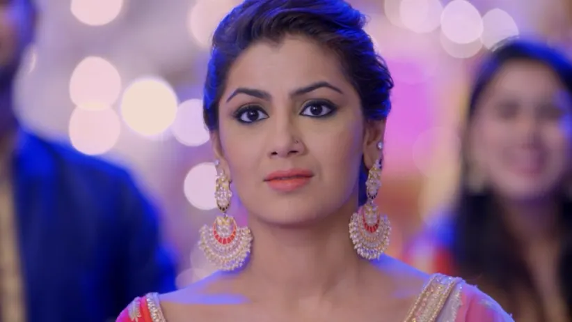 Abhi Confronts Pragya - Iniya Iru Malargal