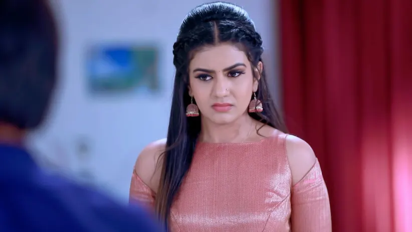 Digvijay opposes Trivikram's behaviour - Naagini 2