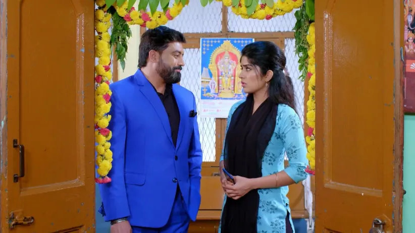 Anu Takes Subbu and Pushpa's Blessing