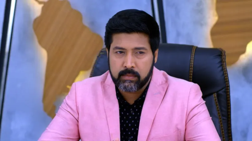 Surya Prakash learns a truth - Neethane Enthan Ponvasantham