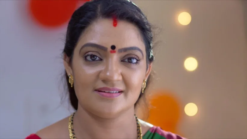 Durga shuns Thulasi - Kaiyethum Doorathu