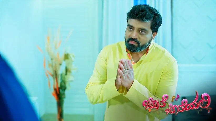 Aryavardhan asks Jhende to pretend to be Subbu - Jothe Jotheyali