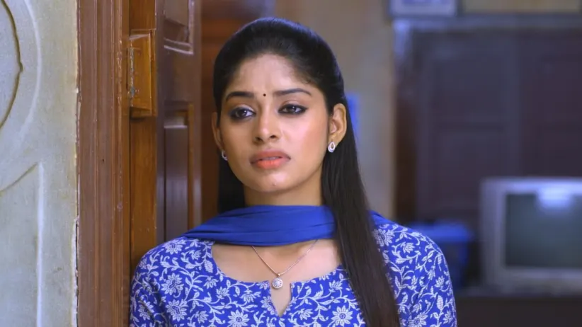 Sharda's visit cheers up Anu - Neethane Enthan Ponvasantham