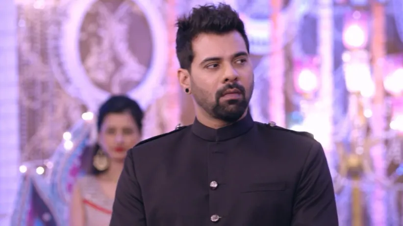Abhi and Pragya Perform the 'diwali Puja' - Iniya Iru Malargal
