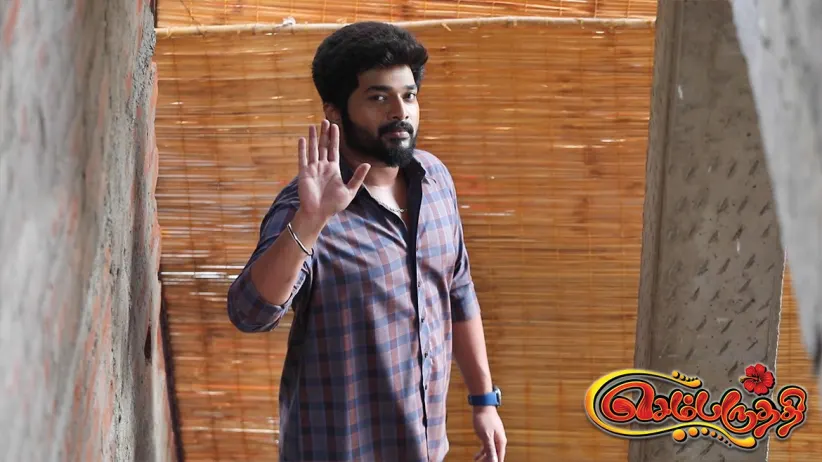 Parvathy gets teary eyed - Sembaruthi
