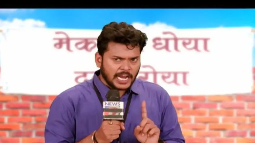 The tale of a husband vexed by a beauty parlour - Hasee Ke Rail Chhoot Na Jaaye