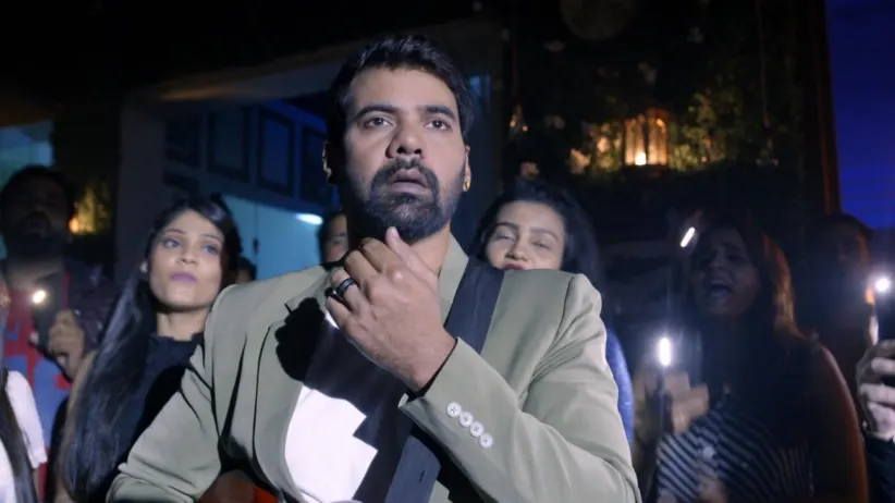 Ranbeer Impresses Prachi - Iniya Iru Malargal