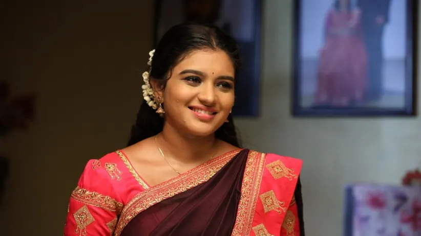 Vadivellu visits Vanaja - Sembaruthi