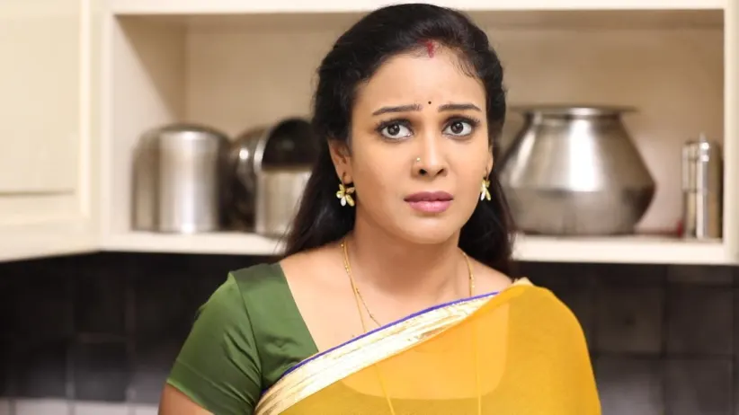 Abhirami tempts Sanjeev - Rettai Roja