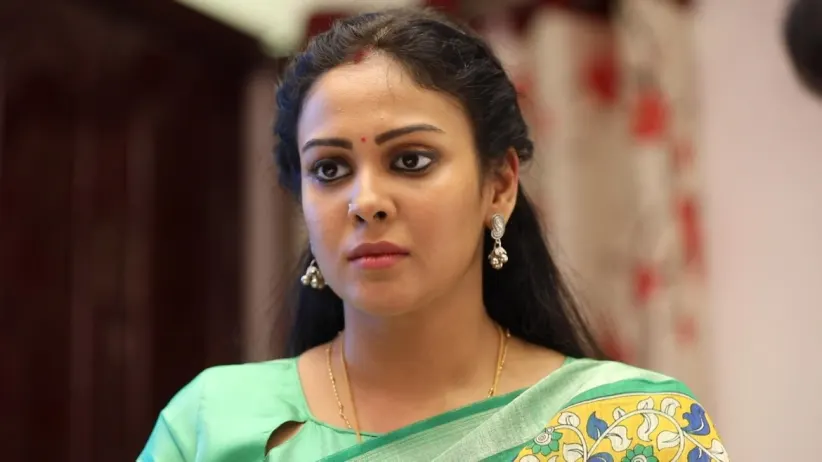 Abhirami's bruises upset Sanjeev - Rettai Roja