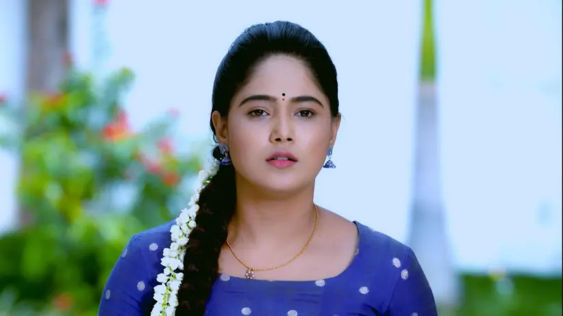 Anushka Confronts Paarvathi - Paaru