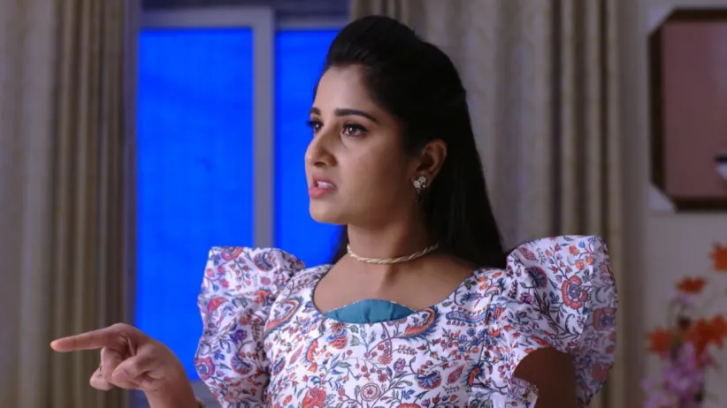 Kalpana Chides Chandrika and Prasad