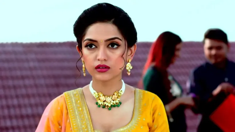 Shanno plots against Seerat - Tera Rang Chadeya