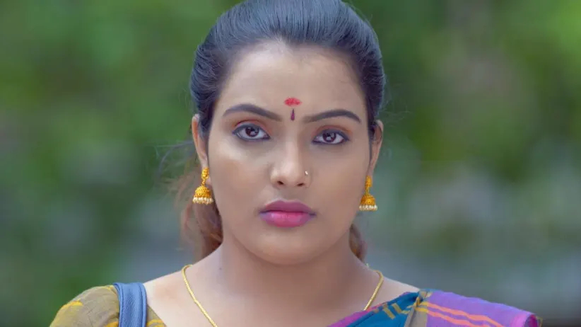 Sreelakshmi Lies to Maya