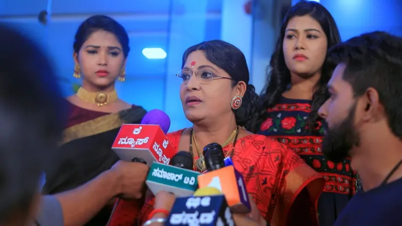 Annapurna reveals Anika's misdeeds to her family