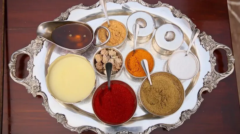 Ranveer Brar relishes food fit for Rajputs - The Great Indian Rasoi