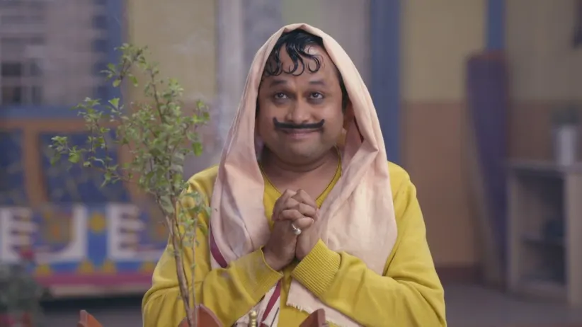 Rajesh and Amma argue over making the pickle - Happu Ki Ultan Paltan