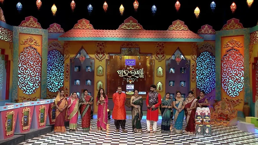 Devjani and Ranjita's brilliant performance - Gruhalaxmi