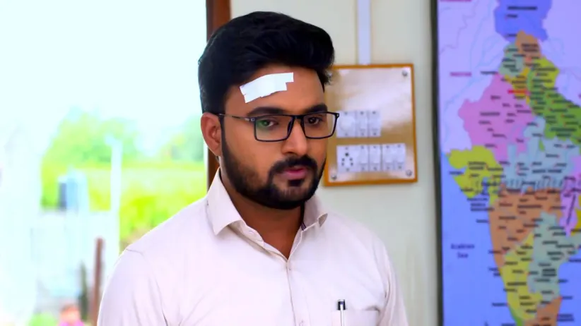 Dimple blackmails Ajit Kumar - Devmanus
