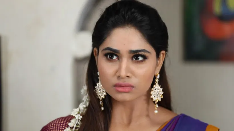 Abhirami upset - Rettai Roja