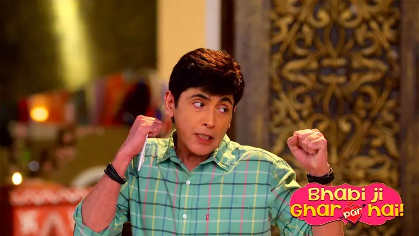Vibhuti claims to be David's son - Bhabi Ji Ghar Par Hai