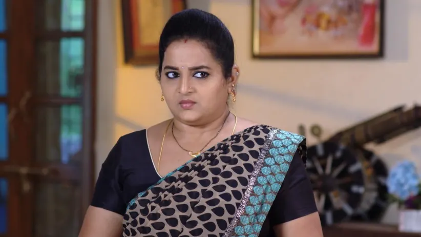 Everyone is terrified on seeing the snake - Gundamma Katha