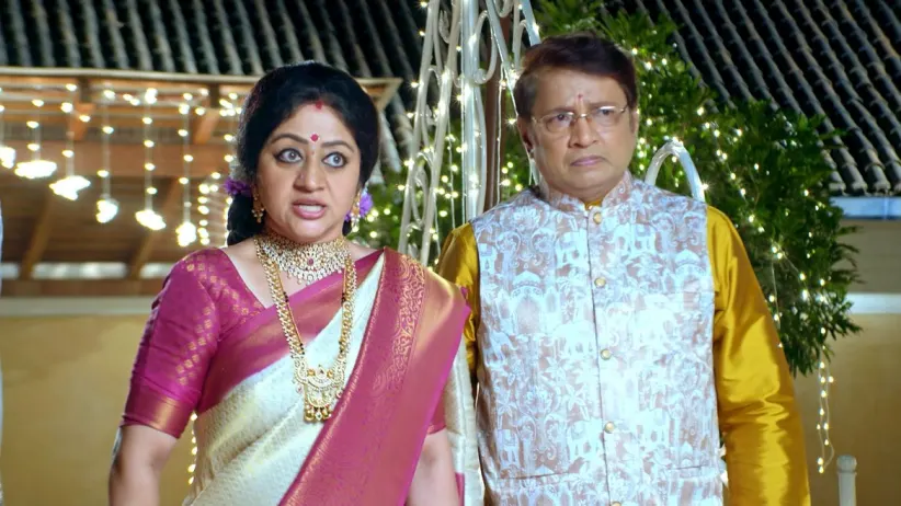 Paarvathi Wonders about Arundhati