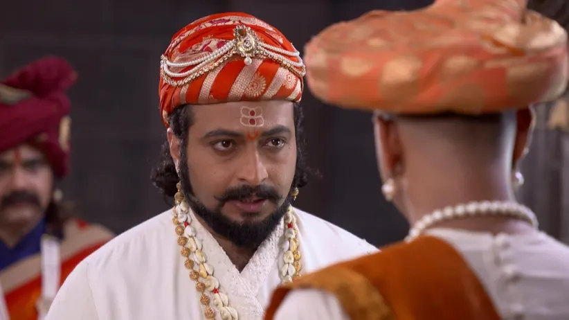 Aurangzeb learns who had planned his death - Swarajyarakshak Sambhaji