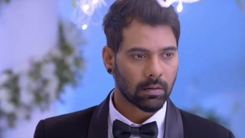 Prachi and Ranbeer Dance Together - Iniya Iru Malargal