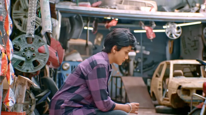 Divya's befitting reply to Kirtana - Sathya