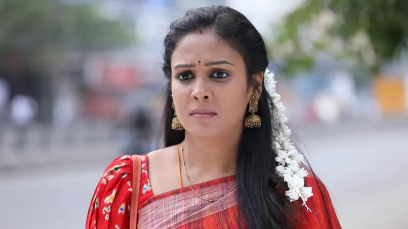Ramachandran ridicules Abhirami - Rettai Roja