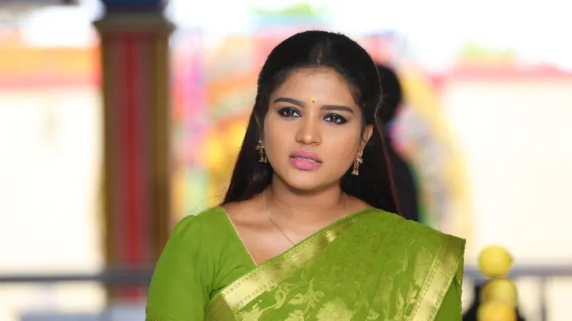 Parvathy wins the election - Sembaruthi