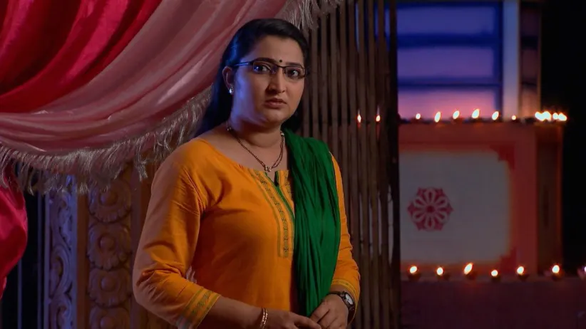 Madhav and Dattaram get lost on their way home - Raat Ka Khel Saara