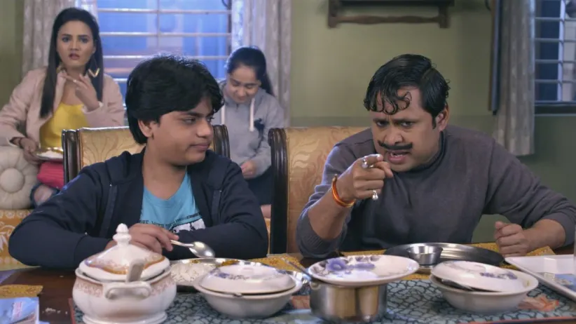 Kat’s question upsets Kamlesh - Happu Ki Ultan Paltan