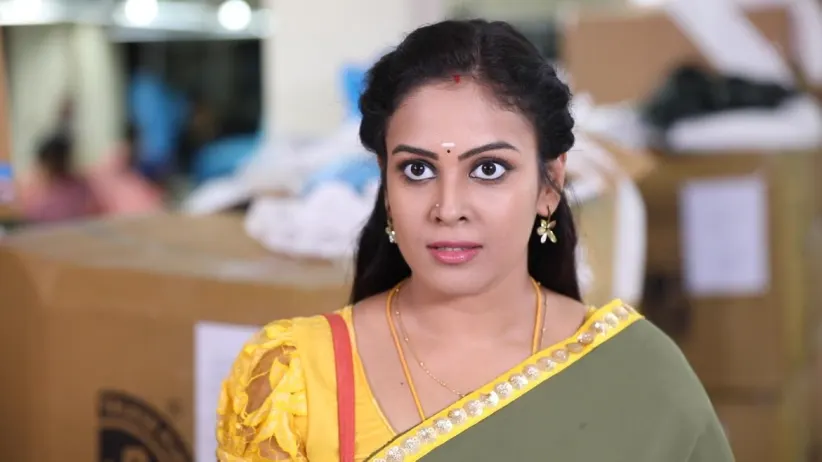 Maya's plan to stop Abhirami - Rettai Roja