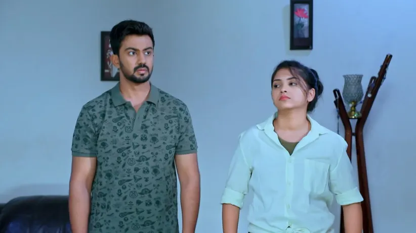 Tara gets annoyed by Ambika's behaviour