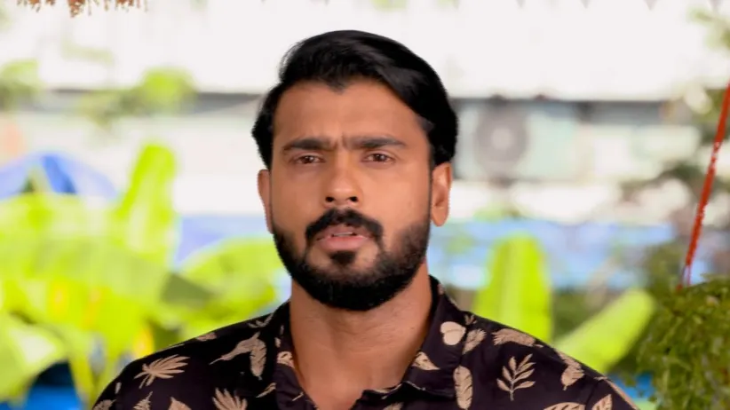 Malathi goes to the jail - Karthika Deepam