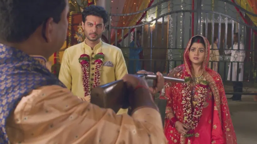 Swati’s ‘Graha Pravesh’ - Santoshi Maa Sunayein Vrat Kathayein