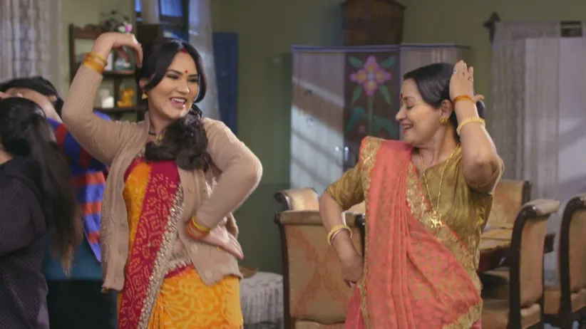 Tillakkad Nath helps Happu and Beni - Happu Ki Ultan Paltan