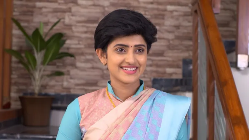 Sathya Fights the Goons - Sathya