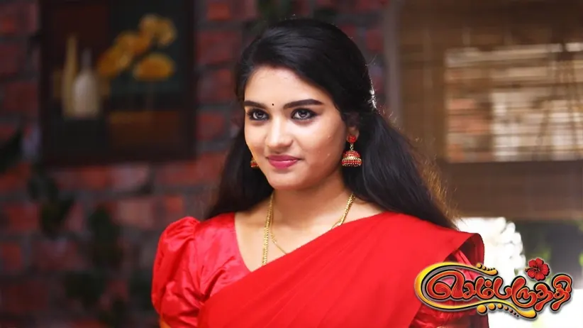 Arun apprises Parvathy of the project - Sembaruthi