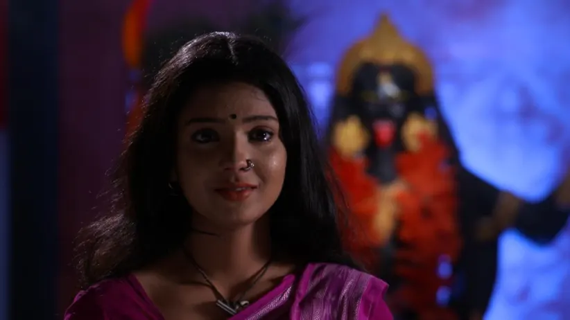 Huma learns that Drusti is hiding in the temple - Dibya Drusti