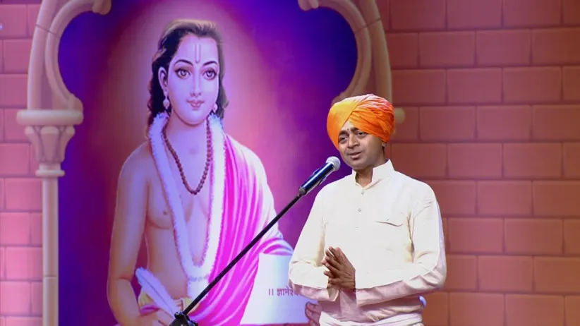 Jagannath Maharaj's enlightening Kirtan - Man Mandira