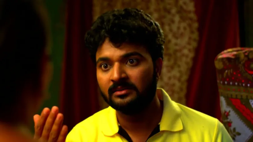 Baja gives money to Ajit Kumar - Devmanus