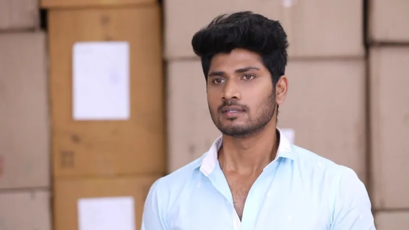 Abhirami learns the truth about the factory issues - Rettai Roja