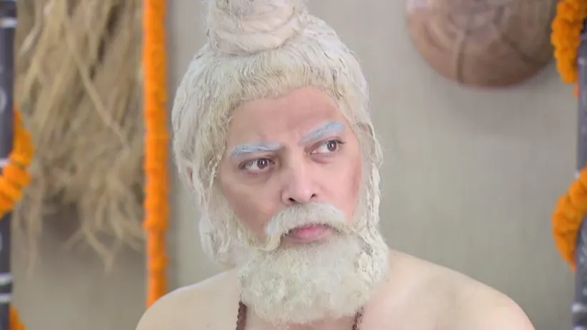 Lokenath behaves weirdly - Joy Baba Lokenath