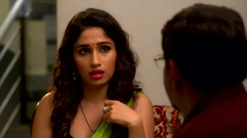 Kaveri Tries to Commit Sucide