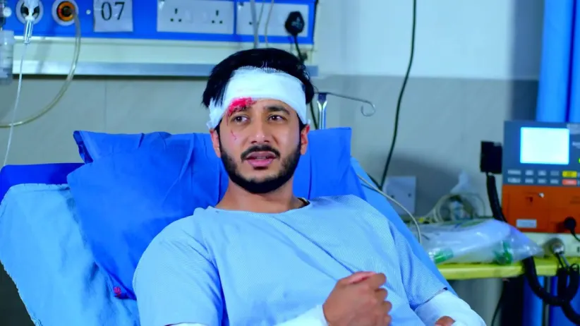 Sathya Learns about Karthik's Act